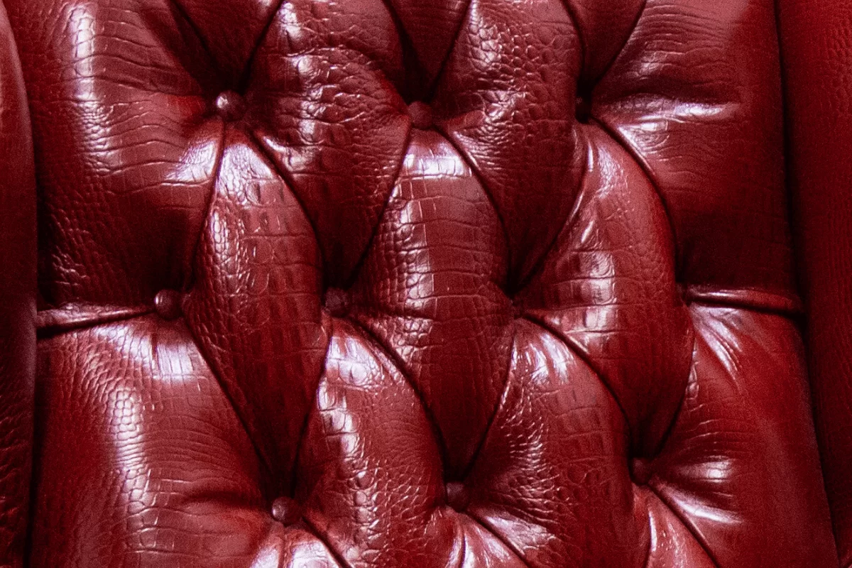 Poltrona Bergere luis Xv Couro Legítimo - Image 2