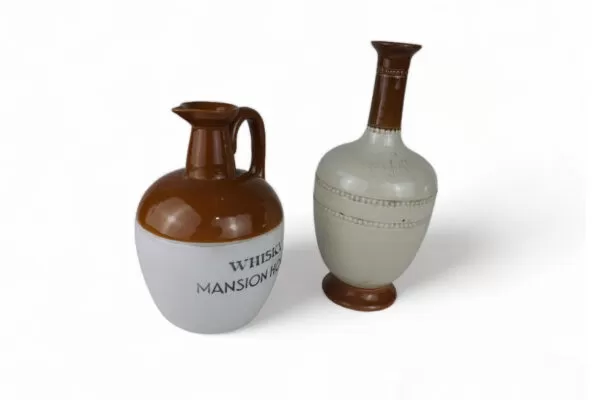 Antigo Par de Garrafas de Whisky