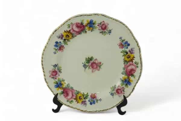 Jogo de 2 pratos decorativo Faiança Inglesa da marca Woods Ivory Ware England com ondulação ourado
